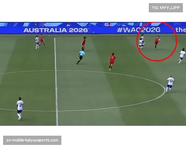 VAR长时间介入，检查拜仁进球前是否手球犯规